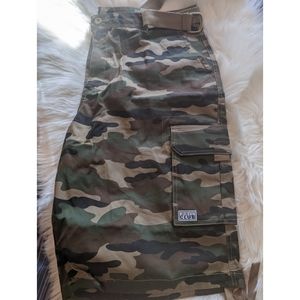 Pro club camo shorts with belt